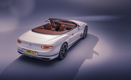 2019 Bentley Continental GT Convertible Rear Three-Quarter Wallpapers 450x275 (99)