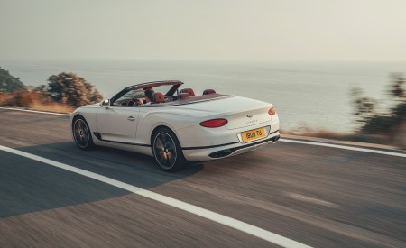 2019 Bentley Continental GT Convertible Rear Three-Quarter Wallpapers 450x275 (67)