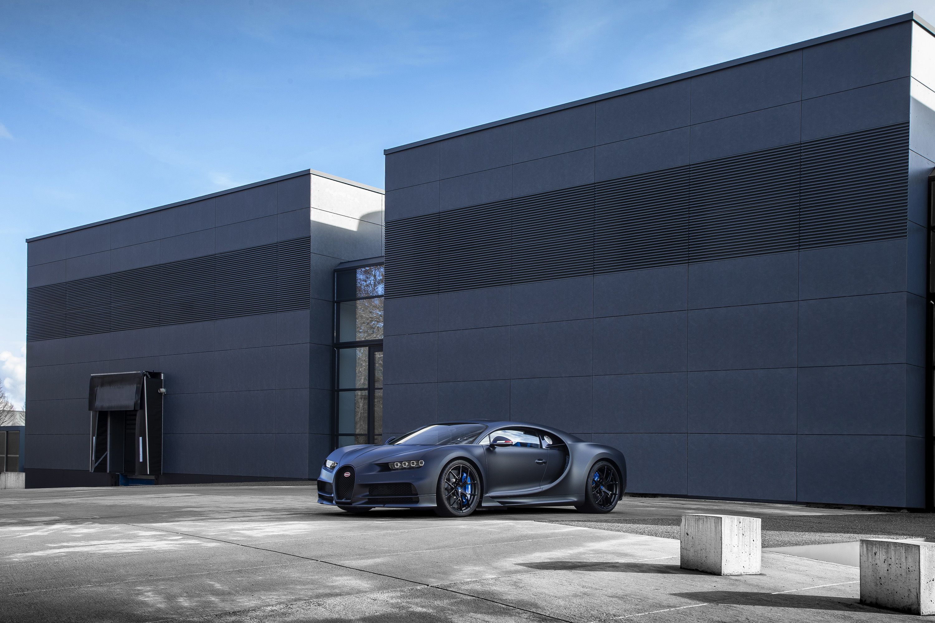 2019 Bugatti Chiron Sport 110 ans Bugatti Front Three-Quarter Wallpapers (2)