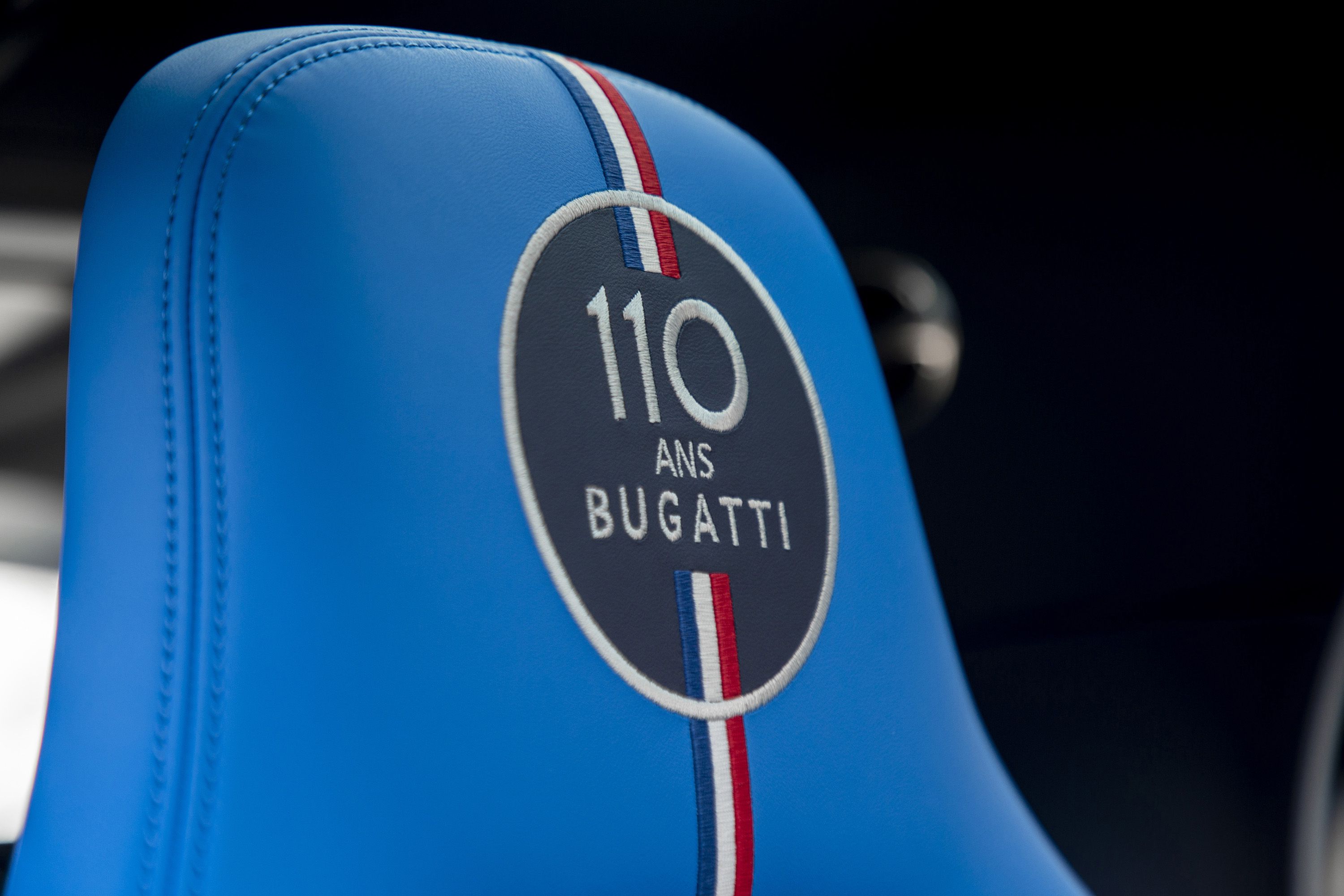2019 Bugatti Chiron Sport 110 ans Bugatti Interior Detail Wallpapers (12)