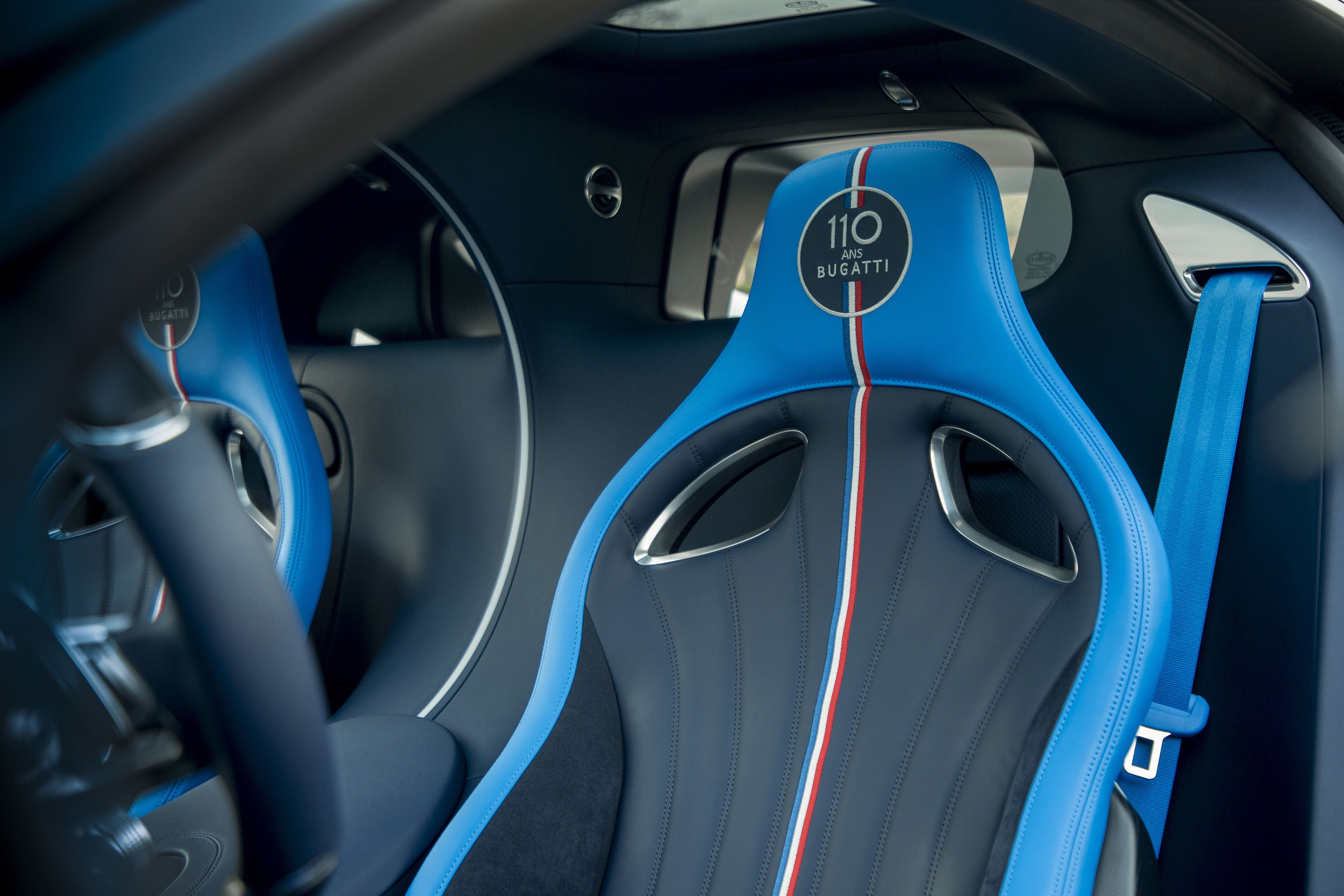 2019 Bugatti Chiron Sport 110 ans Bugatti Interior Front Seats Wallpapers (11)