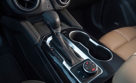 2019 Chevrolet Blazer Interior Detail Wallpapers 450x275 (66)