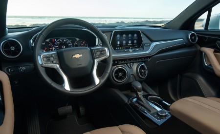 2019 Chevrolet Blazer Interior Wallpapers 450x275 (67)