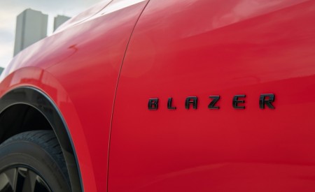 2019 Chevrolet Blazer RS Detail Wallpapers 450x275 (26)