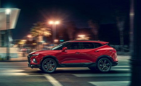 2019 Chevrolet Blazer RS Side Wallpapers 450x275 (72)