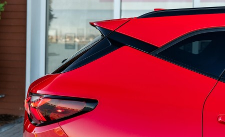 2019 Chevrolet Blazer RS Spoiler Wallpapers 450x275 (30)