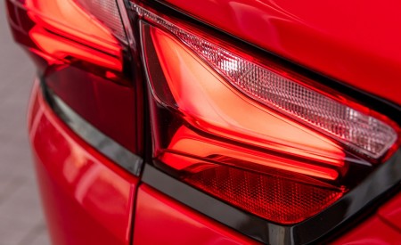 2019 Chevrolet Blazer RS Tail Light Wallpapers 450x275 (36)