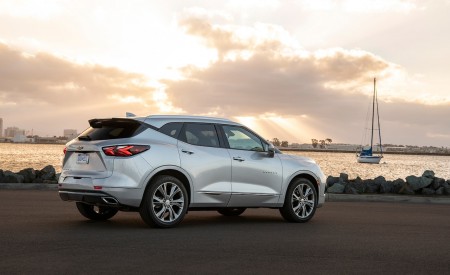 2019 Chevrolet Blazer Rear Three-Quarter Wallpapers 450x275 (56)