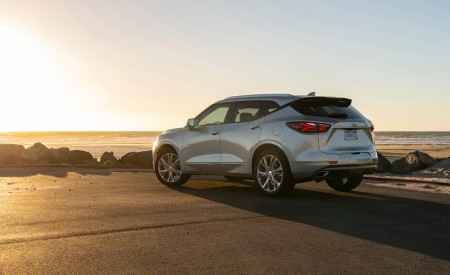 2019 Chevrolet Blazer Rear Three-Quarter Wallpapers 450x275 (57)