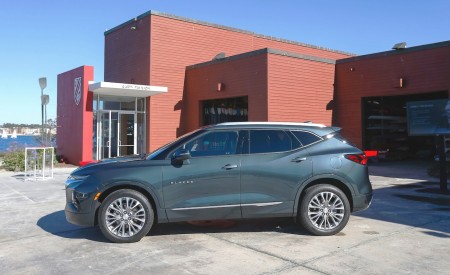 2019 Chevrolet Blazer Side Wallpapers 450x275 (49)