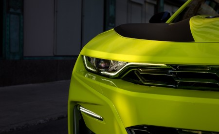 2019 Chevrolet Camaro (Color: Shock) Headlight Wallpapers 450x275 (148)