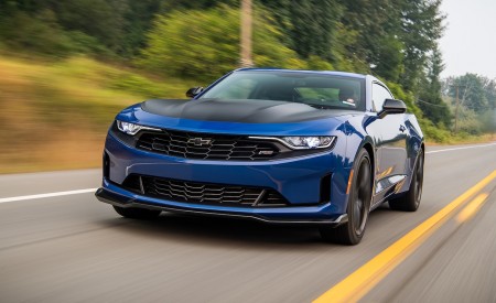 2019 Chevrolet Camaro Turbo 1LE Front Three-Quarter Wallpapers 450x275 (83)