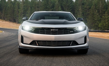 2019 Chevrolet Camaro Turbo 1LE Front Wallpapers 450x275 (74)