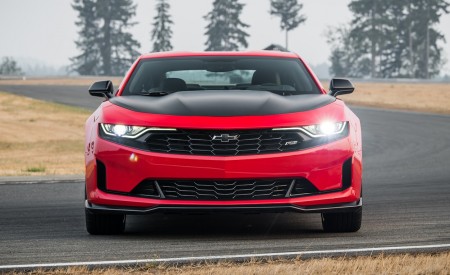 2019 Chevrolet Camaro Turbo 1LE Front Wallpapers 450x275 (10)