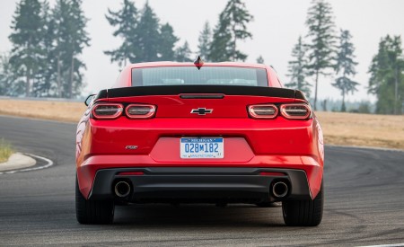 2019 Chevrolet Camaro Turbo 1LE Rear Wallpapers 450x275 (12)