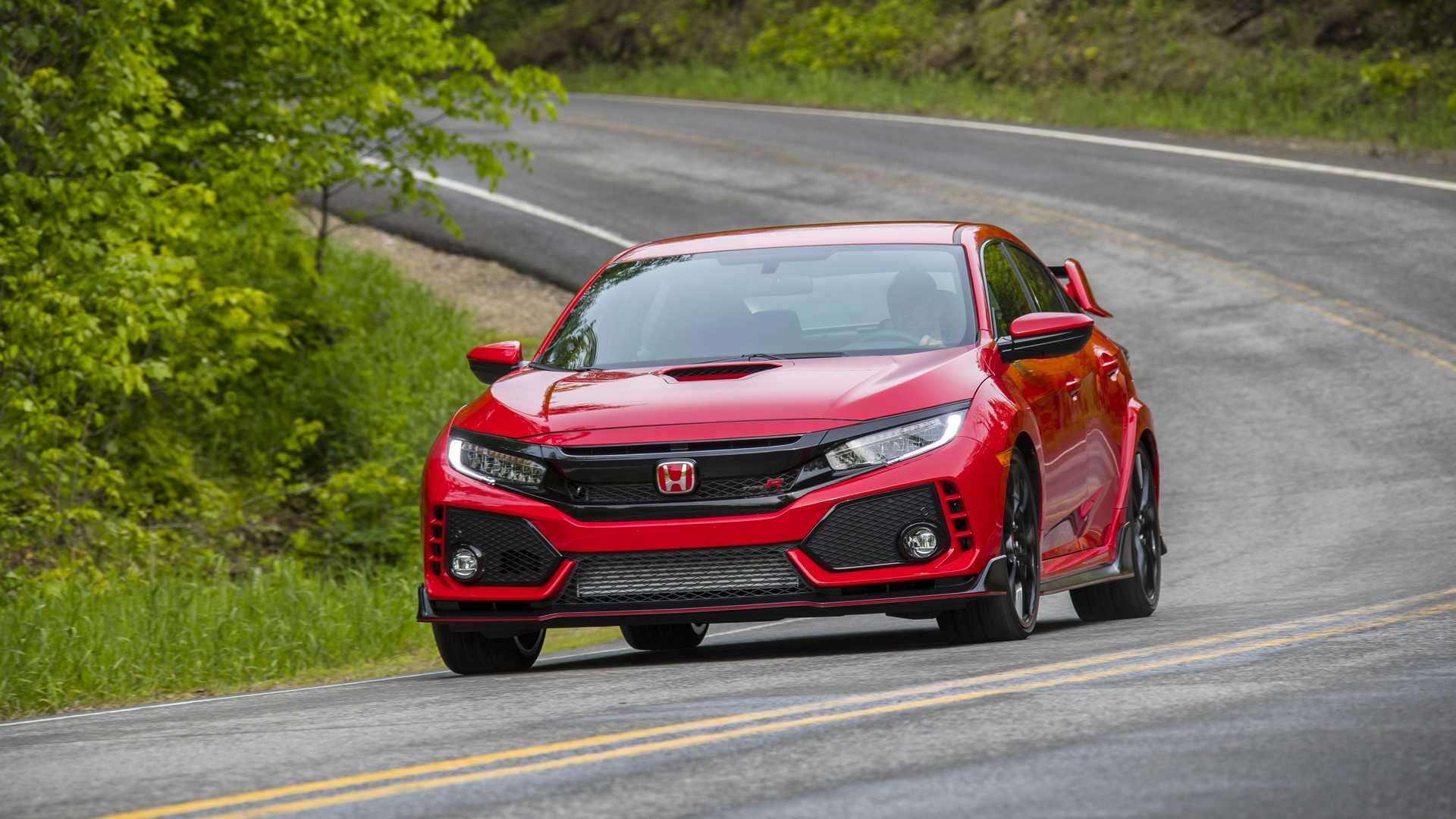 2019 Honda Civic Type R (Color: Rallye Red) Front Three-Quarter Wallpapers (2)