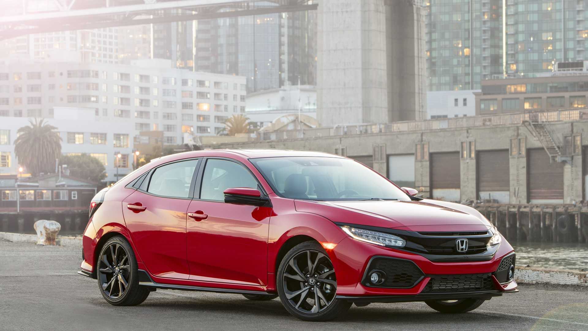 2019 Honda Civic Type R (Color: Rallye Red) Front Three-Quarter Wallpapers #16 of 182