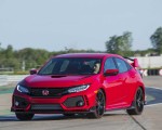 2019 Honda Civic Type R (Color: Rallye Red) Front Three-Quarter Wallpapers 150x120 (18)