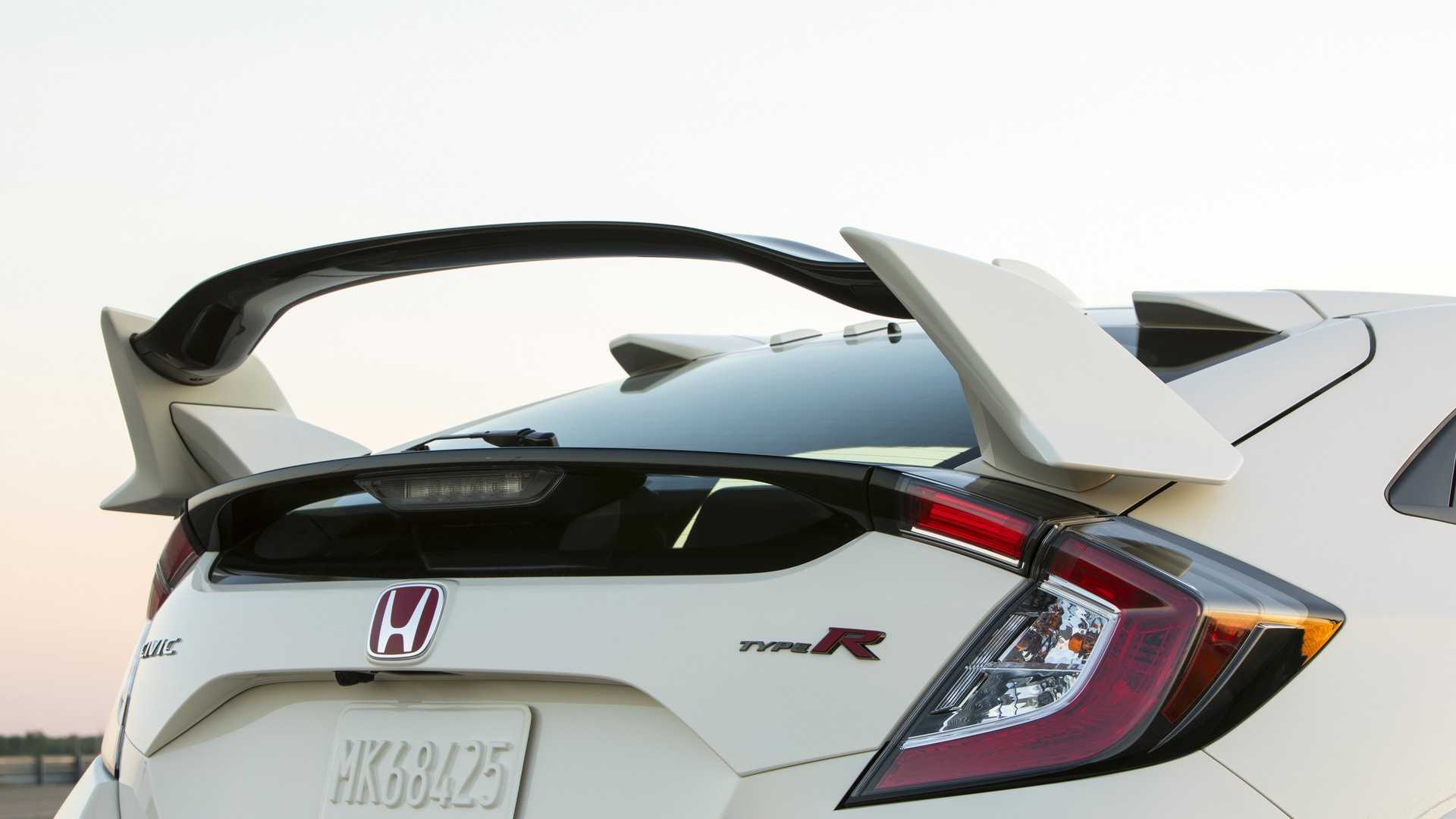 2019 Honda Civic Type R (Color: White Orchid Pearl) Spoiler Wallpapers #171 of 182