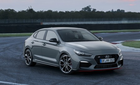 2019 Hyundai i30 Fastback N Front Three-Quarter Wallpapers 450x275 (13)