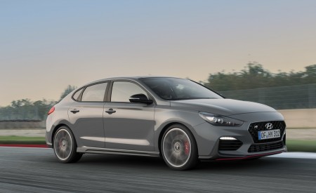 2019 Hyundai i30 Fastback N Front Three-Quarter Wallpapers 450x275 (2)