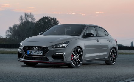 2019 Hyundai i30 Fastback N Front Three-Quarter Wallpapers 450x275 (15)
