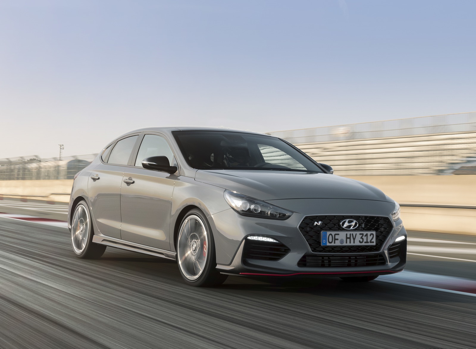2019 Hyundai i30 Fastback N Front Three-Quarter Wallpapers #8 of 32