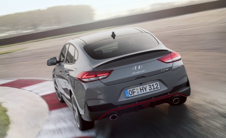 2019 Hyundai i30 Fastback N Rear Three-Quarter Wallpapers 450x275 (6)