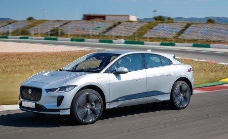 2019 Jaguar I-PACE (Color: Indus Silver) Front Three-Quarter Wallpapers 450x275 (140)