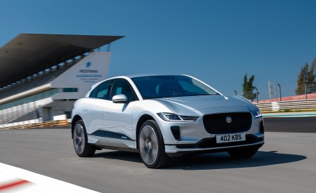 2019 Jaguar I-PACE (Color: Indus Silver) Front Three-Quarter Wallpapers 450x275 (141)