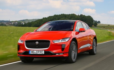 2019 Jaguar I-PACE EV400 AWD HSE First Edition (Color: Photon Red) Front Three-Quarter Wallpapers 450x275 (36)