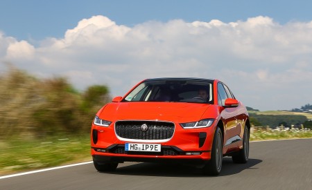 2019 Jaguar I-PACE EV400 AWD HSE First Edition (Color: Photon Red) Front Wallpapers 450x275 (4)