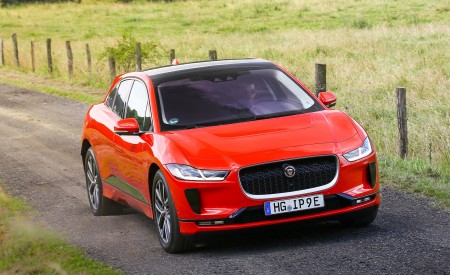 2019 Jaguar I-PACE EV400 AWD HSE First Edition (Color: Photon Red) Front Wallpapers 450x275 (38)
