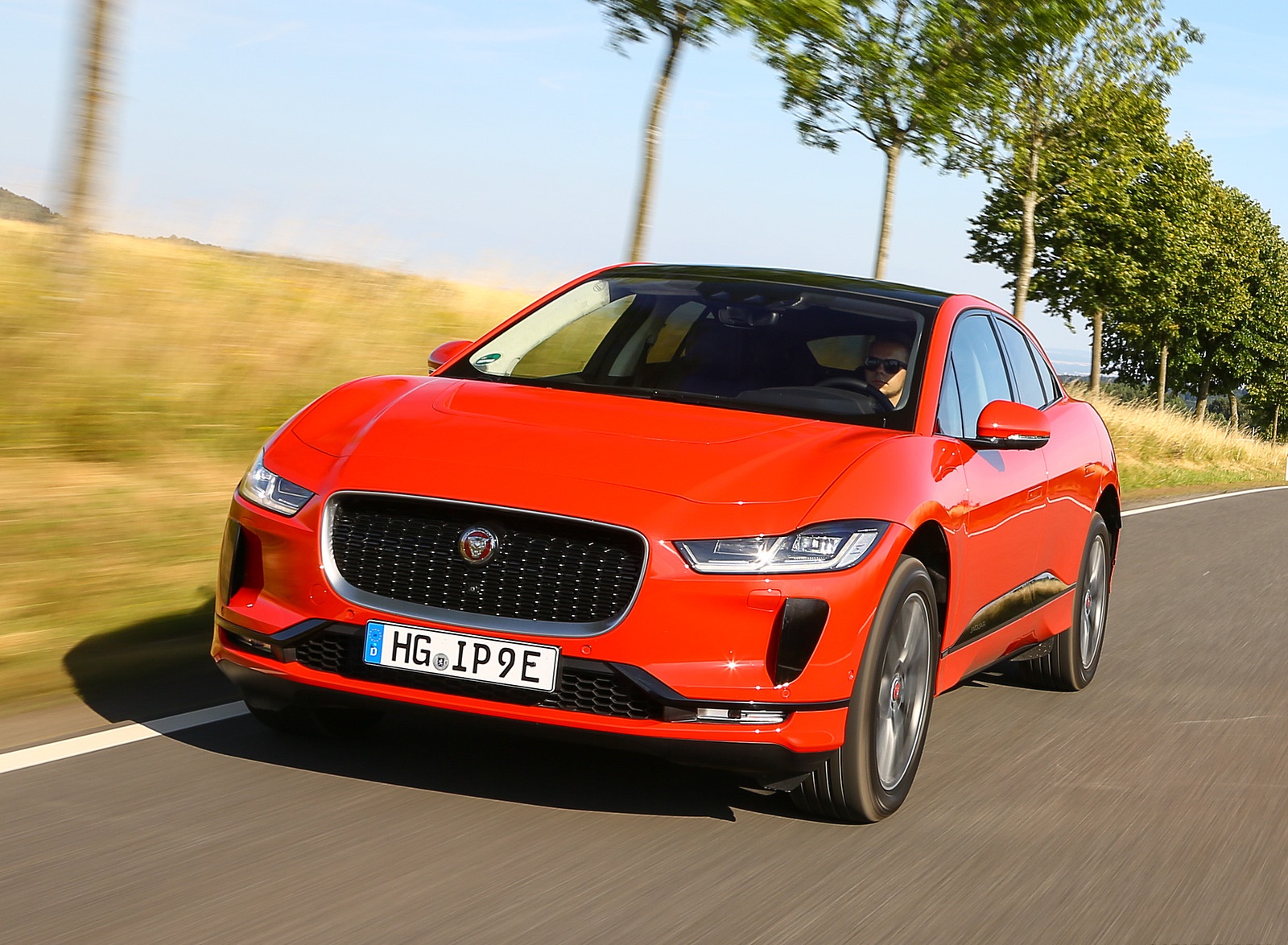 2019 Jaguar I-PACE EV400 AWD HSE First Edition (Color: Photon Red) Front Wallpapers (14)