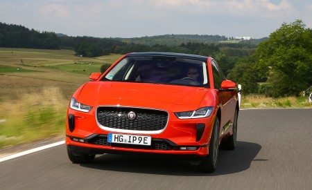 2019 Jaguar I-PACE EV400 AWD HSE First Edition (Color: Photon Red) Front Wallpapers 450x275 (6)