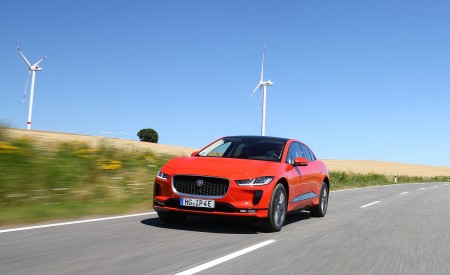 2019 Jaguar I-PACE EV400 AWD HSE First Edition (Color: Photon Red) Front Wallpapers 450x275 (24)