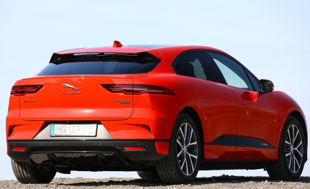 2019 Jaguar I-PACE EV400 AWD HSE First Edition (Color: Photon Red) Rear Three-Quarter Wallpapers 450x275 (59)