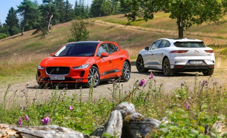 2019 Jaguar I-PACE EV400 AWD HSE First Edition (Color: Photon Red) Wallpapers 450x275 (53)