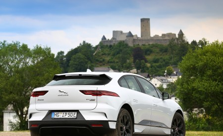 2019 Jaguar I-PACE EV400 AWD S (Color: Yulong White) Rear Three-Quarter Wallpapers 450x275 (178)