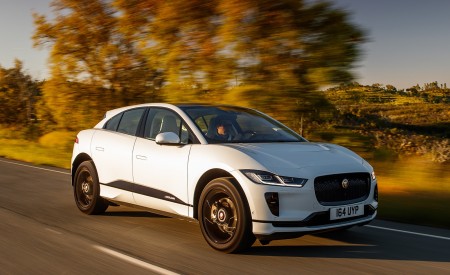2019 Jaguar I-PACE Front Three-Quarter Wallpapers 450x275 (149)