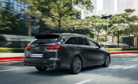 2019 Kia Ceed GT-Line Rear Three-Quarter Wallpapers 450x275 (4)