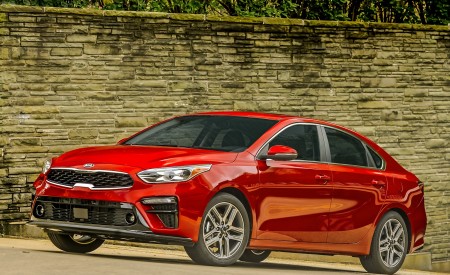 2019 Kia Forte Front Three-Quarter Wallpapers 450x275 (38)