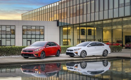 2019 Kia Forte Front Three-Quarter Wallpapers 450x275 (5)