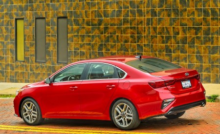 2019 Kia Forte Rear Three-Quarter Wallpapers 450x275 (50)