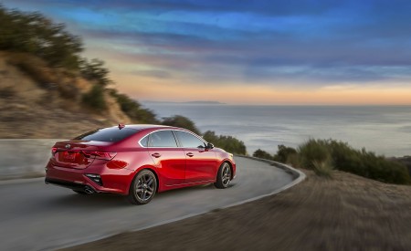 2019 Kia Forte Rear Three-Quarter Wallpapers 450x275 (6)
