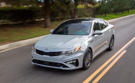 2019 Kia Optima Front Three-Quarter Wallpapers 450x275 (13)