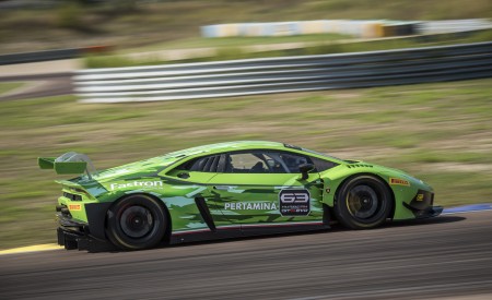 2019 Lamborghini Huracán GT3 EVO Side Wallpapers 450x275 (6)