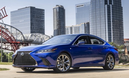 2019 Lexus ES 350 F-Sport Front Three-Quarter Wallpapers 450x275 (37)
