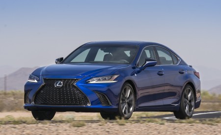 2019 Lexus ES 350 F-Sport Front Three-Quarter Wallpapers 450x275 (5)
