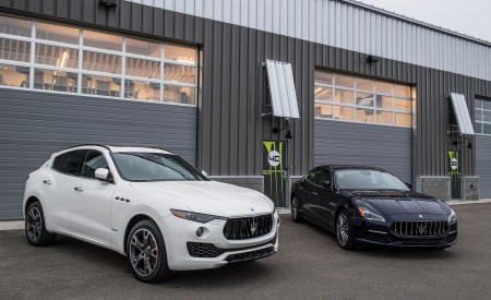 2019 Maserati Levante GTS Front Three-Quarter Wallpapers 450x275 (61)